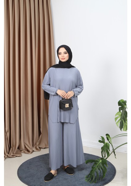 Piliseli Bol Kesim Pantolonlu Takım