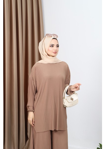 Piliseli Bol Kesim Pantolonlu Takım modelleri