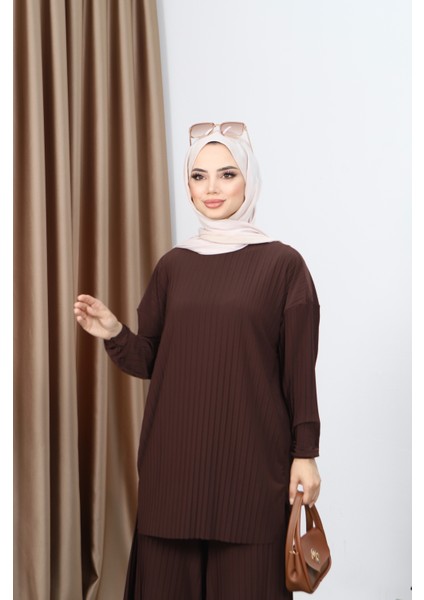 Piliseli Bol Kesim Pantolonlu Takım fırsatları