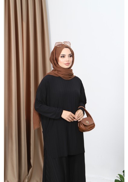 Piliseli Bol Kesim Pantolonlu Takım modelleri