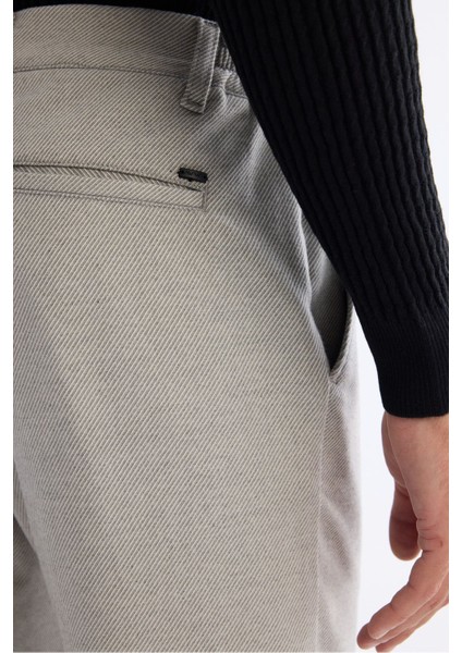 Erkek Açık Gri Relaxed Fit Yanı Lastikli Diyagonal Elastan Desenli Pantolon A42y3083 indirimleri