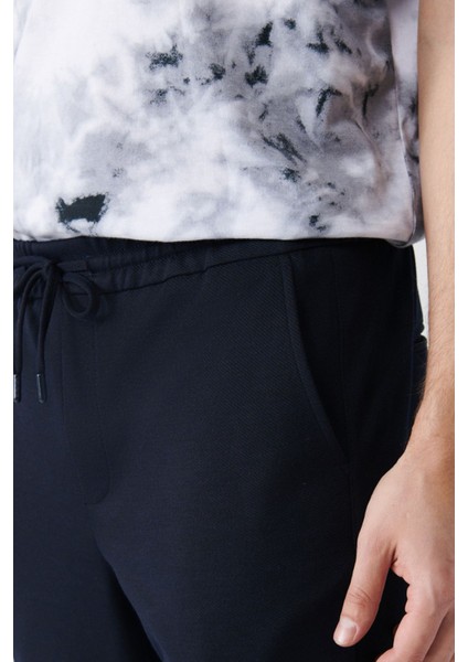 Erkek Lacivert Relaxed Fit Yandan Cepli Bağcıklı Jogger Pantolon B003005
