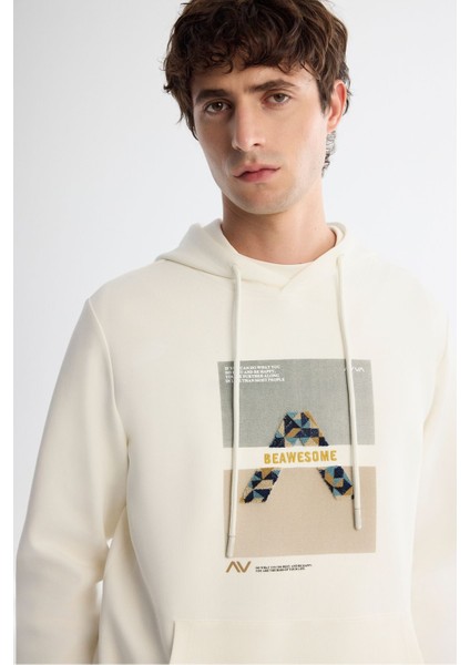 Erkek Ekru Kapüşonlu Pamuklu Baskılı Elastan Sweatshirt A42Y1321