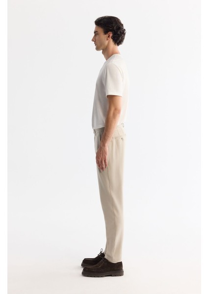 Erkek Bej Slim Fit Klasik Bel Yumuşak Tuşeli Chino Pantolon B003035