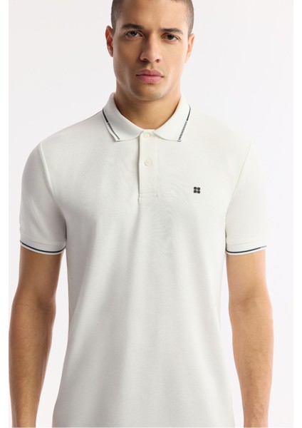 Erkek Ekru Düğmeli Polo Yaka Soft Touch Logo Detaylı T-Shirt A51Y1000 modelleri