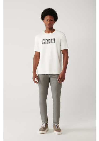 Erkek Beyaz Soft Touch Hologram Baskılı Bisiklet Yaka T-Shirt A41Y1335