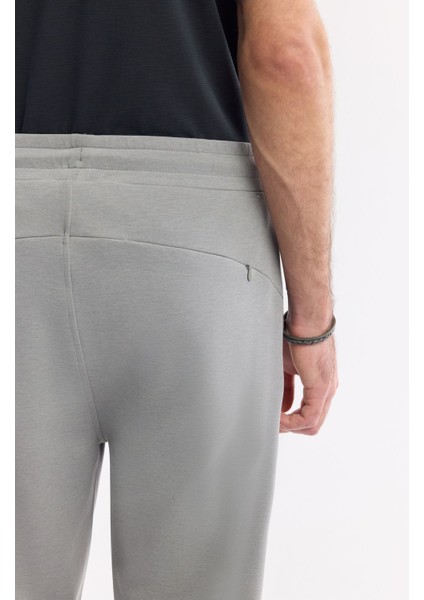 Erkek Gri Beli Lastikli Bağcıklı Yandan Cepli Flexi Baskı Detaylı Parçalı Soft Touch Jogger A51Y3402