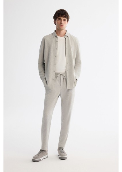 Erkek Gri Relaxed Fit Yanı Lastikli Balıksırtı Örme Bağcıklı Pantolon A42Y3016