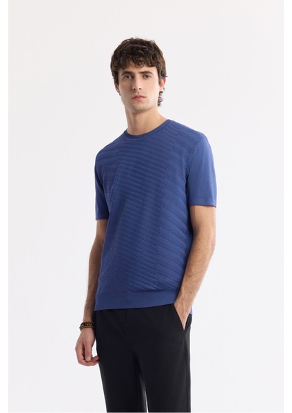 Erkek İndigo Regular Fit Bisiklet Yaka Önü Jakar Detaylı Rayon Triko T-shirt A51Y5004