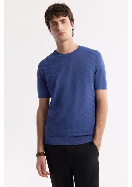Erkek İndigo Regular Fit Bisiklet Yaka Önü Jakar Detaylı Rayon Triko T-shirt A51Y5004