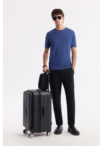 Erkek İndigo Regular Fit Bisiklet Yaka Önü Jakar Detaylı Rayon Triko T-shirt A51Y5004