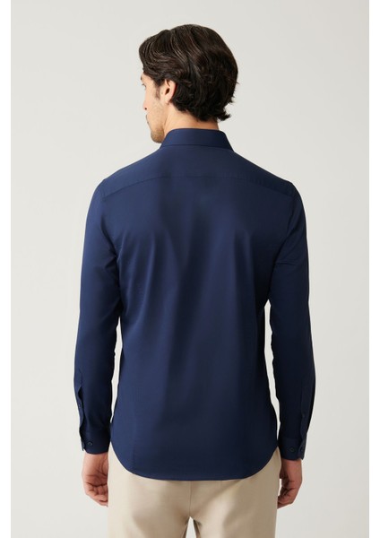 Erkek Lacivert Slim Fit %100 Pamuk Klasik Yaka Saten Gömlek B002002 fırsatları