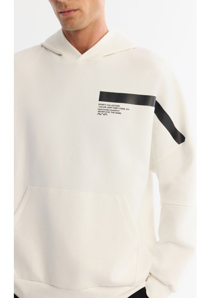 Erkek Ekru Kapüşonlu Pamuklu Baskılı Elastan Sweatshirt A42y1289 fiyatları