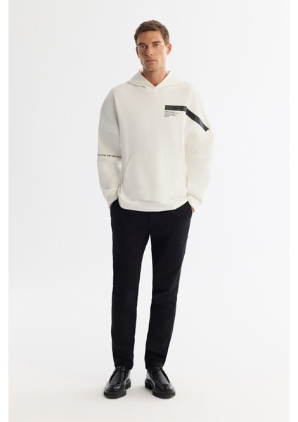 Erkek Ekru Kapüşonlu Pamuklu Baskılı Elastan Sweatshirt A42y1289