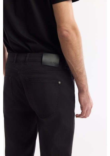 Erkek Siyah Slim Fit Klasik Bel Armürlü Pamuklu 5 Cep Pantolon B003038