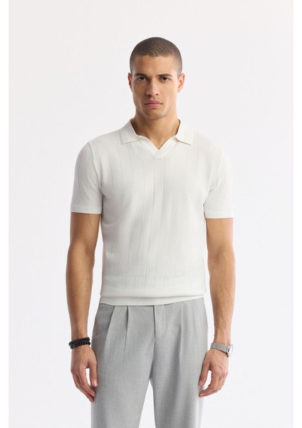 Erkek Ekru Regular Fit Düğmesiz Polo Yaka Boyuna Ajur Desenli Rayon Triko T-shirt A51Y5015