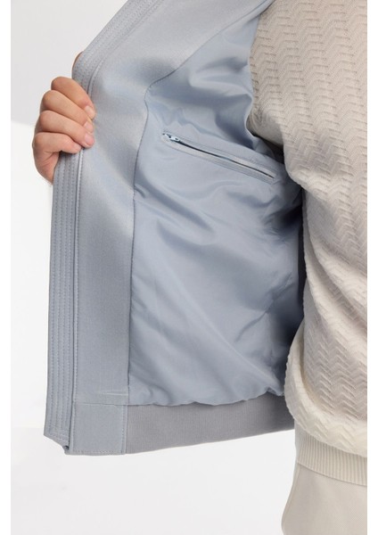 Erkek Mavi Comfort Fit Fermuarlı Süet Görünümlü Bomber İnce Mont B006045