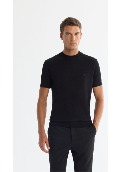 Erkek Siyah Regular Fit Yarım Balıkçı Yaka Kısa Kollu Triko T-Shirt B005025