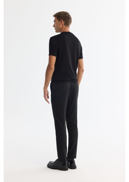 Erkek Siyah Regular Fit Yarım Balıkçı Yaka Kısa Kollu Triko T-Shirt B005025