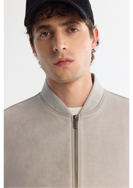 Erkek Açık Gri Comfort Fit Fermuarlı Süet Görünümlü Bomber İnce Mont B006045
