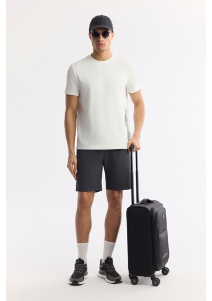 Erkek Beyaz Bisiklet Yaka Enjeksiyon Baskılı İnterlok T-Shirt A51Y1136