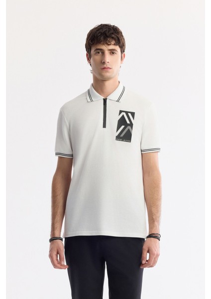 Erkek Beyaz Regular Fit Fermuarlı Polo Yaka Önü Enjeksiyon Baskılı T-shirt A51y1167