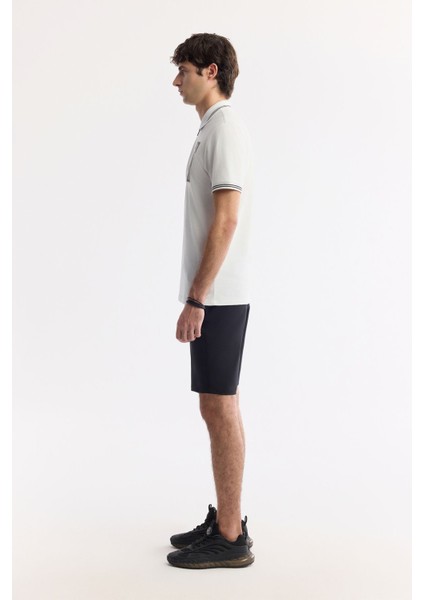 Erkek Beyaz Regular Fit Fermuarlı Polo Yaka Önü Enjeksiyon Baskılı T-shirt A51y1167 modelleri