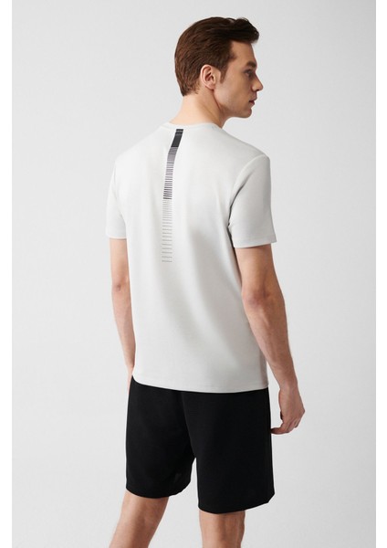 Erkek Gri Bisiklet Yaka Sırt Ve Göğsü Logo Baskılı T-shirt B001040 fırsatları