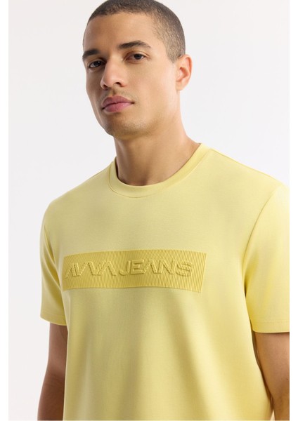 Erkek Sarı Regular Fit Bisiklet Yaka Enjeksiyon Baskılı Interlok T-shirt A51y1021 fiyatları