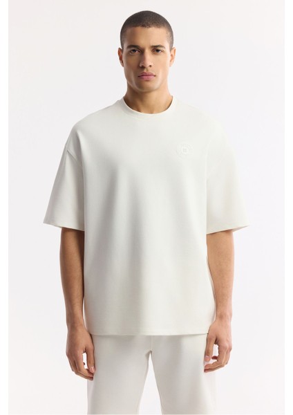 Erkek Ekru Bisiklet Yaka Oversize Aplike Baskı Detaylı 2'İplik T-Shirt A51Y1082 indirimleri