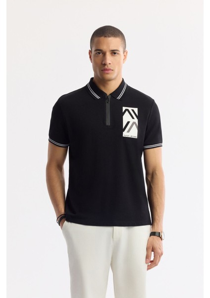 Erkek Siyah Regular Fit Fermuarlı Polo Yaka Önü Enjeksiyon Baskılı T-shirt A51y1167