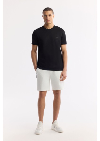 Erkek Siyah Bisiklet Yaka Sırt Ve Göğsü Logo Baskılı T-shirt B001040
