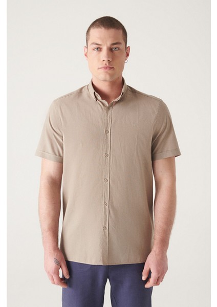 Erkek Vizon Düğmeli Yaka Pamuk İnce Kısa Kol Regular Fit Gömlek E002210