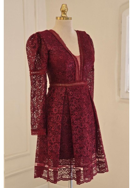 Bordo Dantelli Kısa Abiye 1451