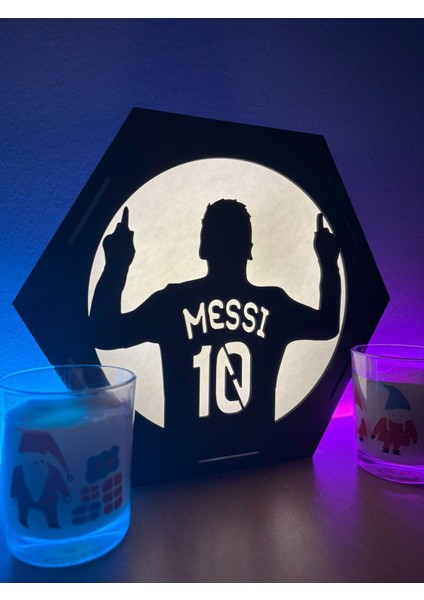 Şık Beyaz Messi Masaüstü Dekoratif Lamba, Spor ve Modern Tarz Için Ideal modelleri