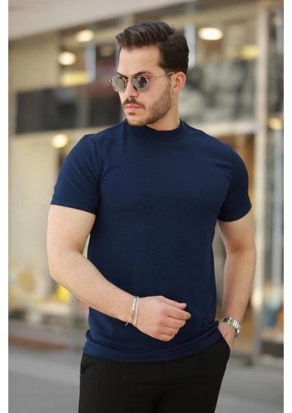 Erkek Ince Çizgi Dokulu Kısa Kollu Tişört