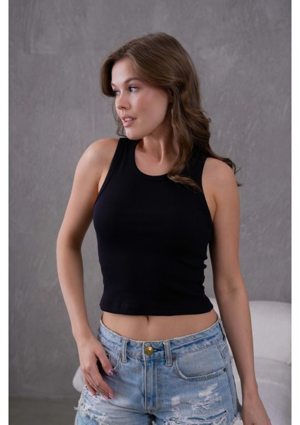 Fitted Vücuda Oturan Kesim Fitilli Basic Atlet modelleri