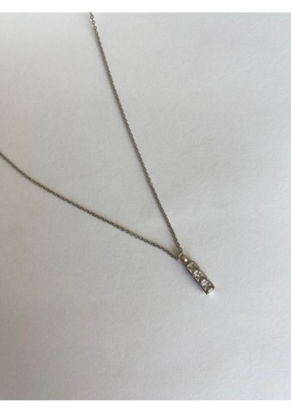 Xuping Dikey Üç Taşlı Minimal Silver Kolye indirimleri