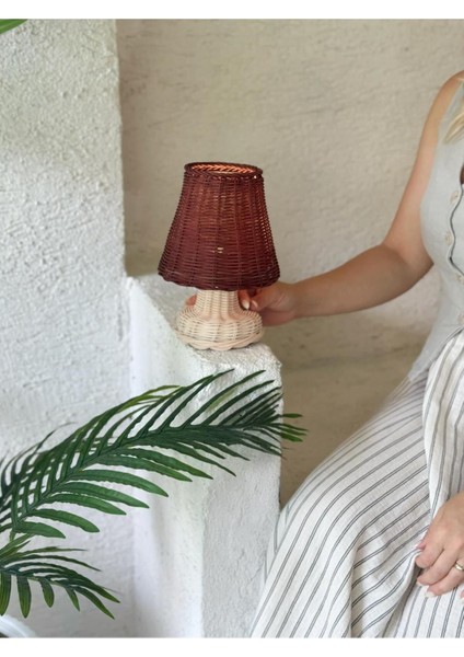 Kahverengi Rattan ve Bambu Masa Lambası, Kablosuz, Pilli, Şık Tasarım fiyatları