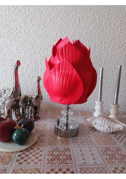 Kırmızı Renkli Kablosuz Pilli Masa Lambası, Şık ve Taşınabilir Tasarım