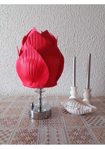 Kırmızı Renkli Kablosuz Pilli Masa Lambası, Şık ve Taşınabilir Tasarım fiyatları