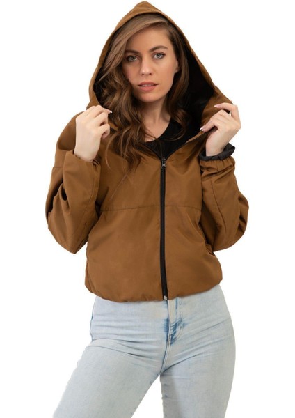 Spor Kadın Su Yeşili Kapüşonlu Su ve Rüzgar Geçirmez Oversize Yağmurluk - Rüzgarlık