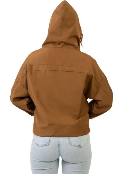 Spor Kadın Su Yeşili Kapüşonlu Su ve Rüzgar Geçirmez Oversize Yağmurluk - Rüzgarlık