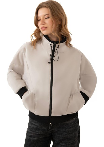 Kadın Dik Yaka Su ve Rüzgar Geçirmez Oversize Crop Mevsimlik Yağmurluk Rüzgarlık fiyatları