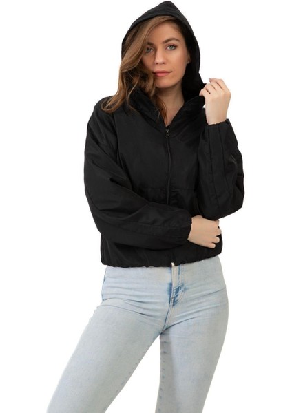 Spor Kadın Su Yeşili Kapüşonlu Su ve Rüzgar Geçirmez Oversize Yağmurluk - Rüzgarlık