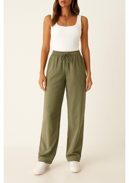 Kadın Pantolon – Yüksek Bel, Bağcıklı, Salaş Rahat Kalıp, Günlük ve Şık Kullanım