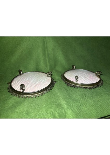 Düşük Ayar Gümüş Ten Camlı Bir Çift Küllük 14 cm Çaplarında fırsatları