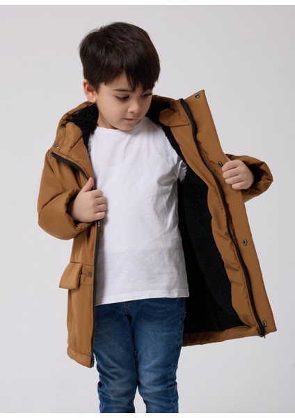Spor Erkek Çocuk Taba Kürklü Su ve Rüzgar Geçirmez Kapüşonlu 3 Mont Parka modelleri