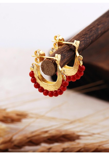 Mercan Taşlı Altın Kaplama Gümüş Yarım Halka Küpe 7397