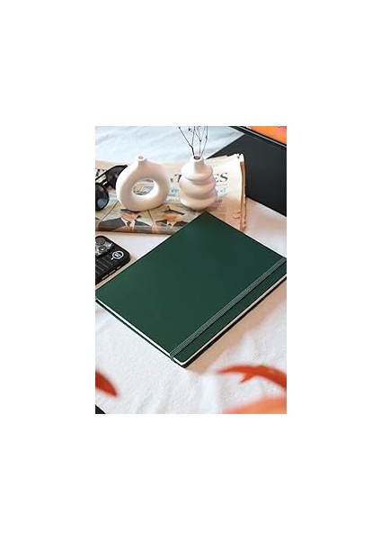 Classic 2025 Haftalık Ajanda A4 (19X25CM) Sert Kapak Ivory 100 Gr.